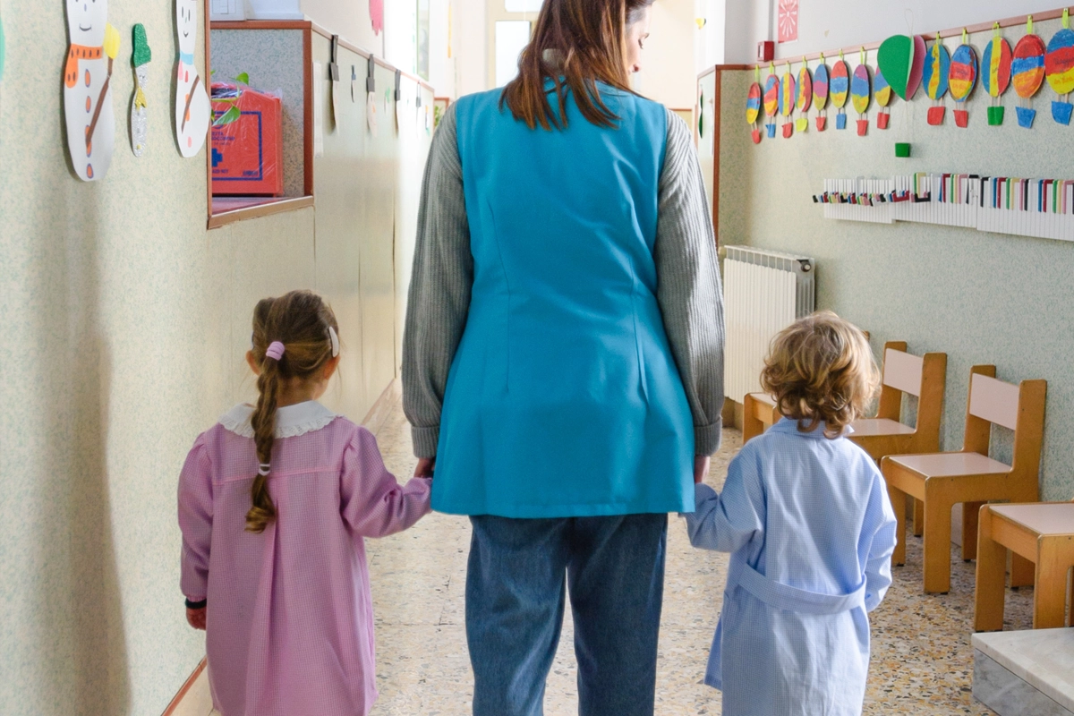 INSEGNAT BAMBINI ISTITUTO SANTA DOROTEA NAPOLI