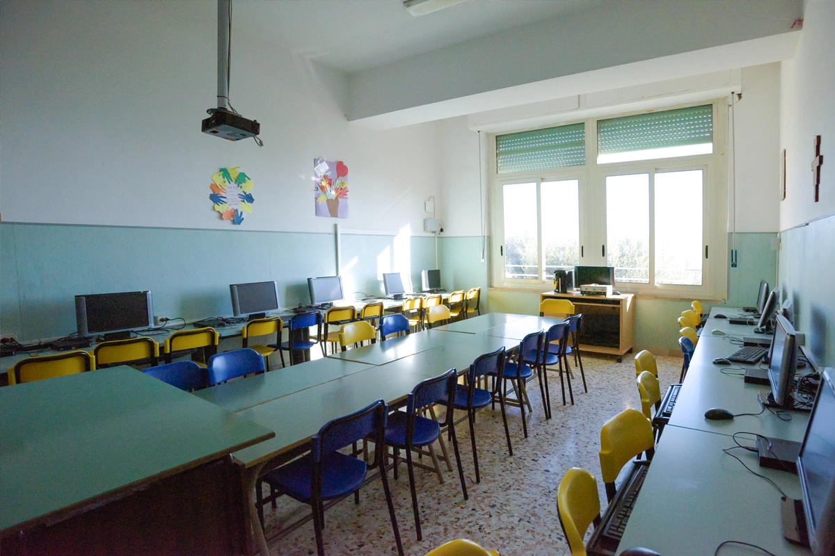 classe SCUOLA ISTITUTO SANTA DOROTEA NAPOLI